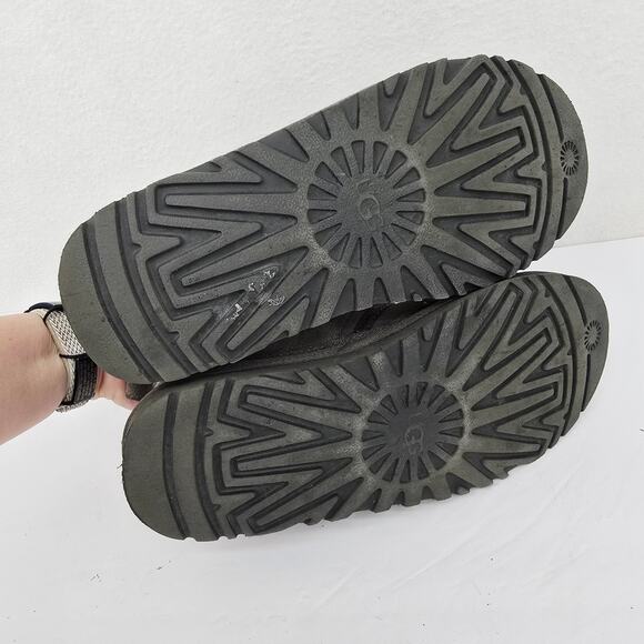 UGG Neumel Men\'s Suede Casual Shoes Gray 7